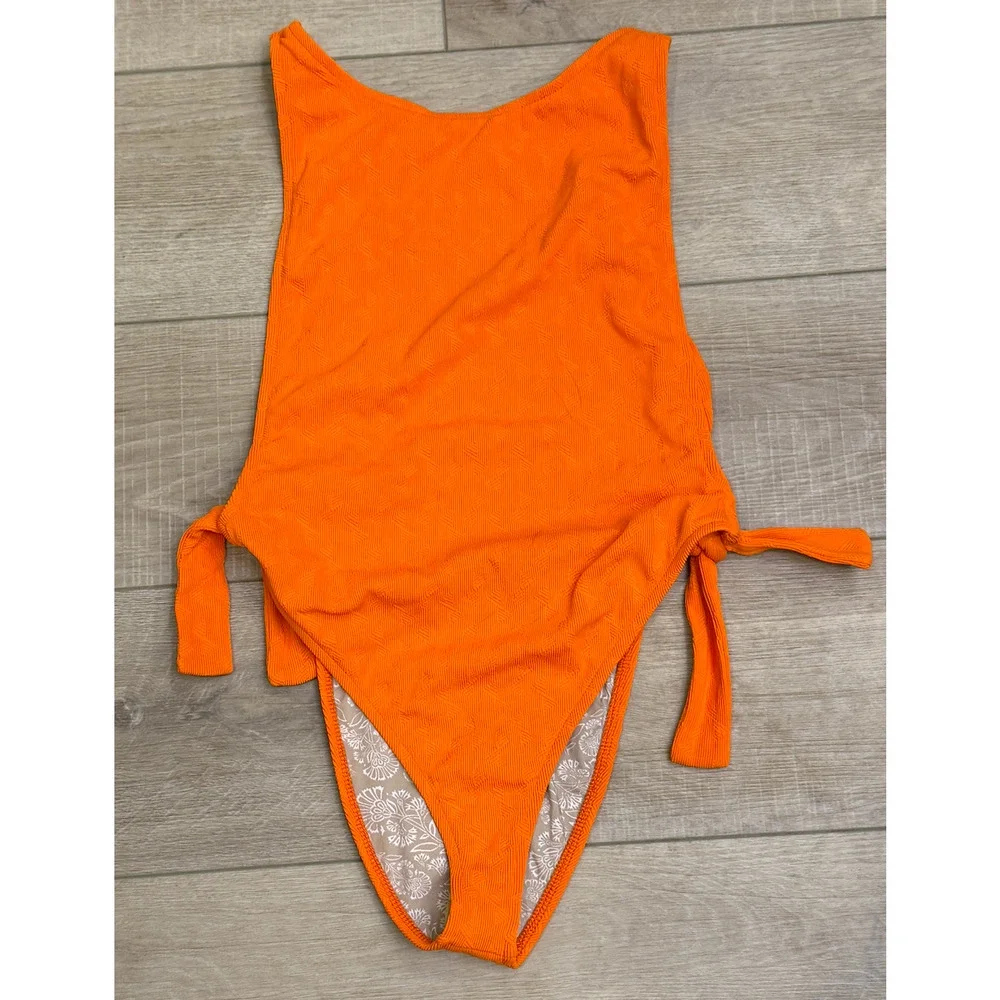 NEW FREE PEOPLE FREE-EST ORANGE TEXTURED THE PAMELA ONE PIECE SWIMSUIT SZ M